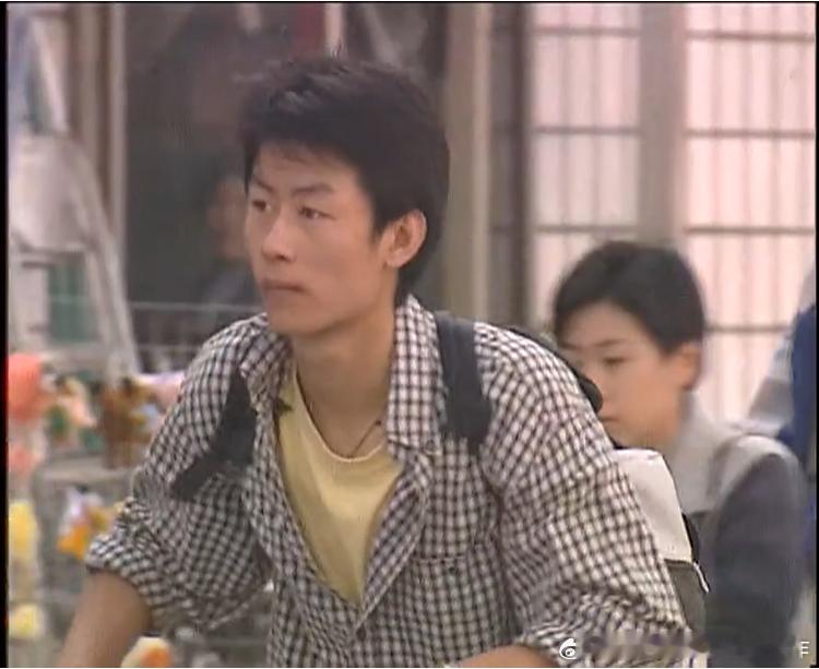 《命案十三宗》里面的角色，随便截的图，你觉得哪些是职业演员演的？哪些是非职业演员