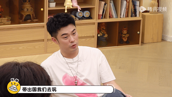 陈赫带女儿出国每天两眼一睁就是找粥 陈赫带女儿出国，每天一睁眼就开始为孩子的粥奔