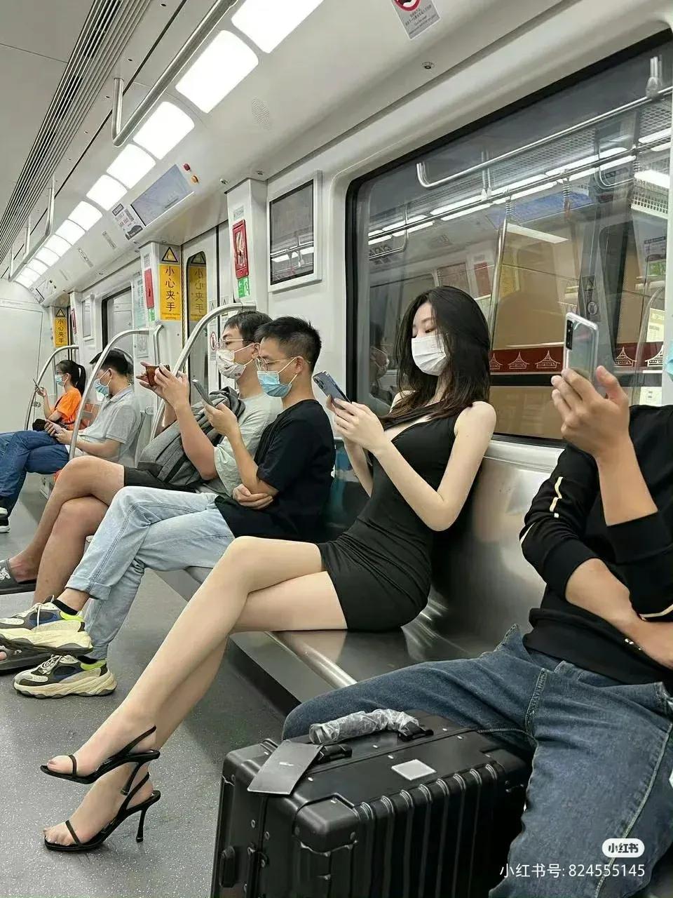太美了，气场超强，周围没人敢贴上去