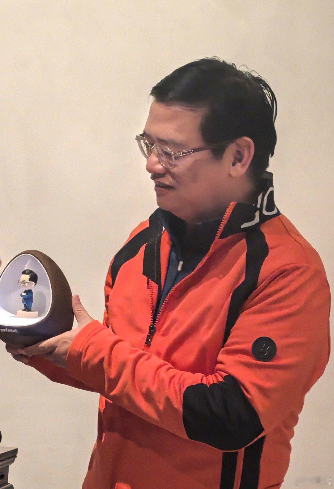 昨天下午在台州龙兴寺旁的石上山房茶楼，和中欧2011深圳班的同学交流分享完，赵维