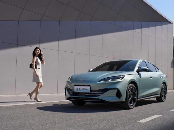 2024款120KM领先型，2025年2月10日比亚迪便发布新车并增配智能驾驶功