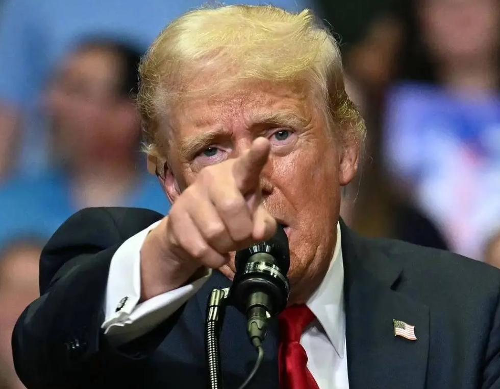 美国为何不像对付俄罗斯一样对付中国，直接将中国在美国的资金冻结？
 
说白了，美