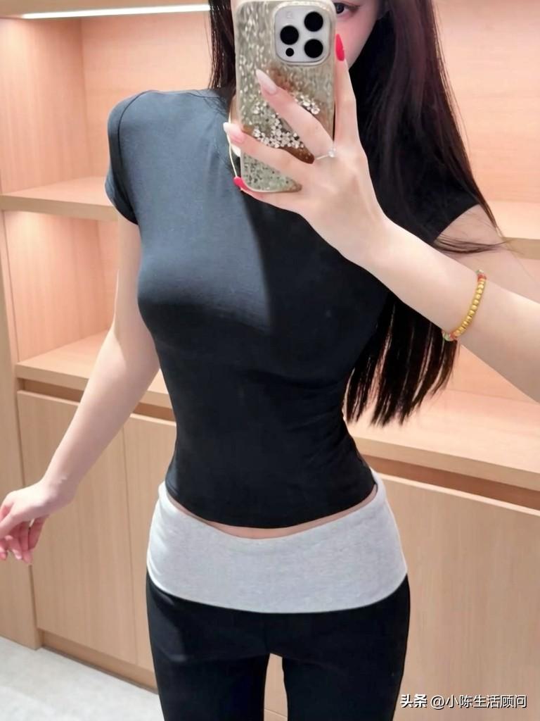 今天上班8小时，锻炼90分钟。我觉得应该要稍微给自己一丢丢奖励[爱慕]