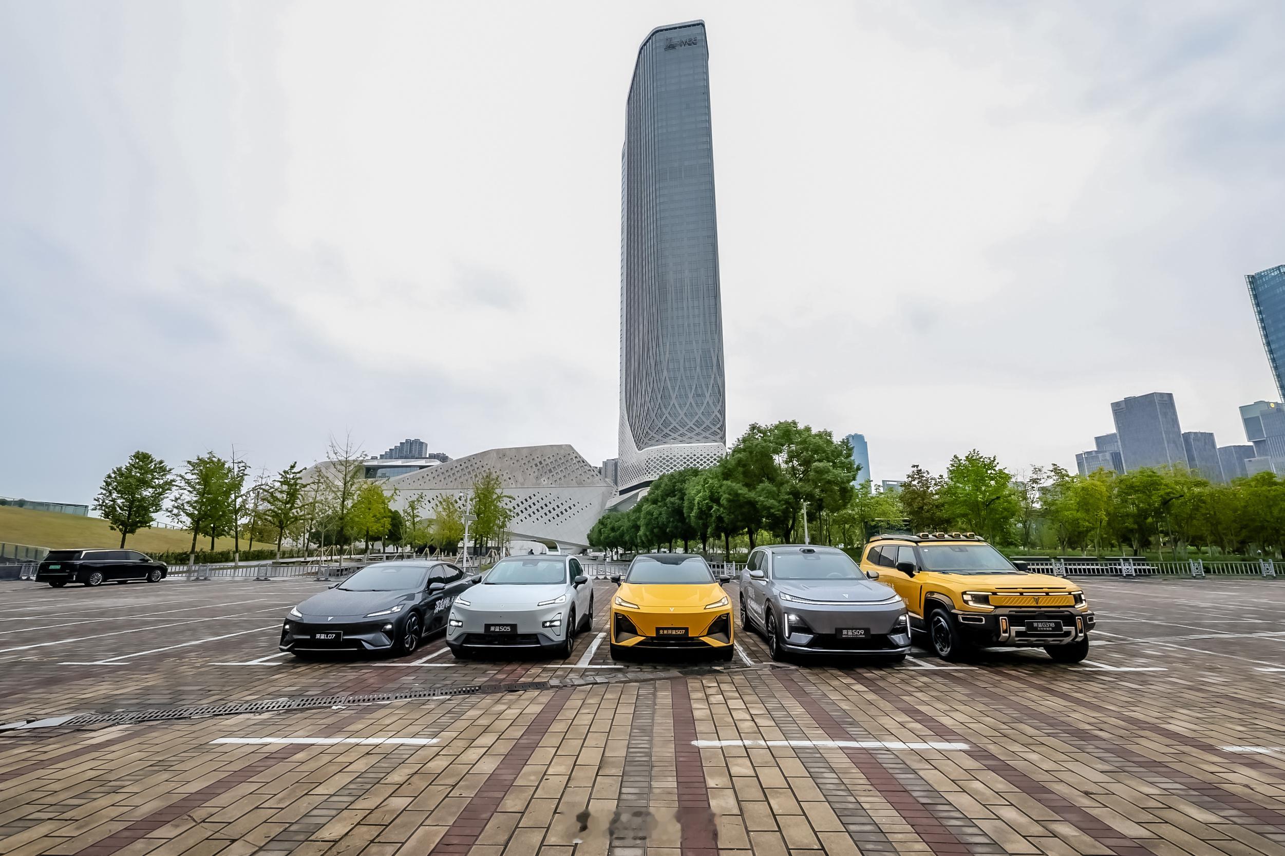 泰州是冠军！这个周末，中国足坛的焦点或许并不是中超争冠或者保级大战，而是今晚上演