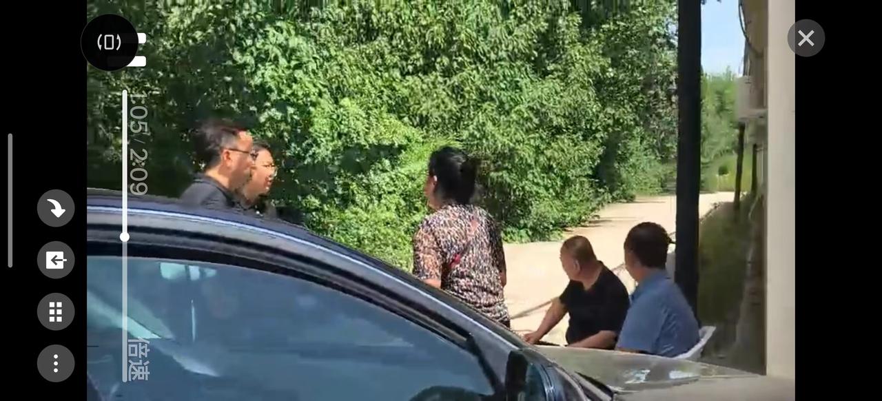 怎么看待新农村违建拆迁问题
在乡村振兴推进、村庄整体规划升级的背景下，全国农村违