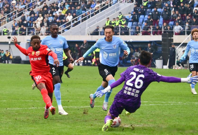 亚冠来袭 上海海港vs首尔FC 上海海港主场能否有所作为？两场亚冠已奉上，兄弟们