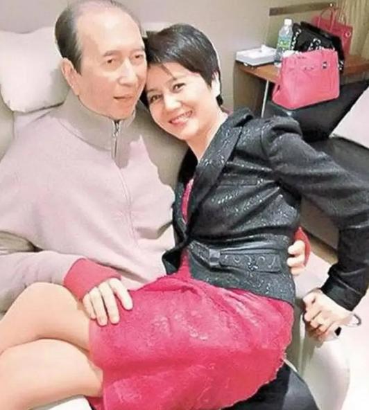 2009年，88岁何鸿燊各脏器就已衰竭，但他直到2020年才死亡，那么这11年究