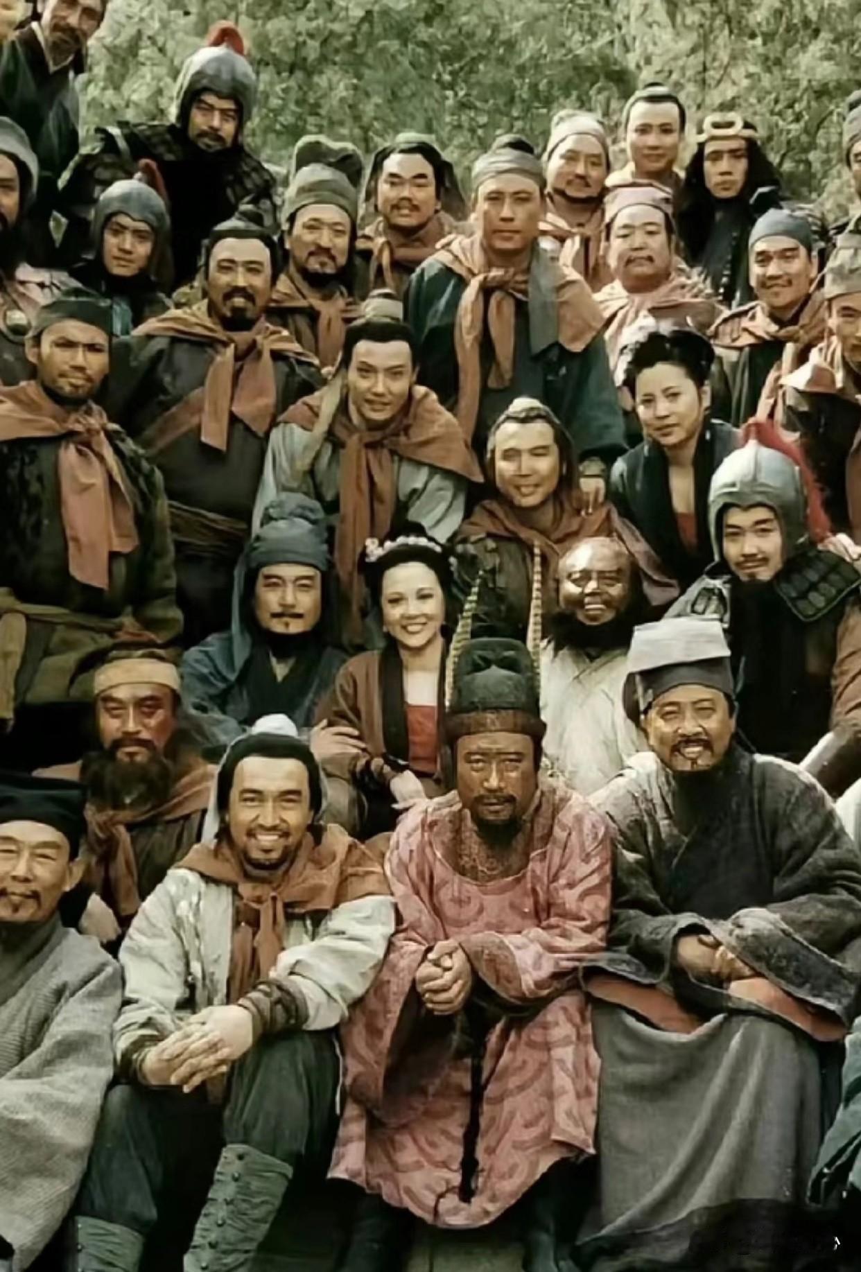有个问题我一直没搞明白？梁山108条好汉的名字阿三是从何得知的，那一次阿三被揍的