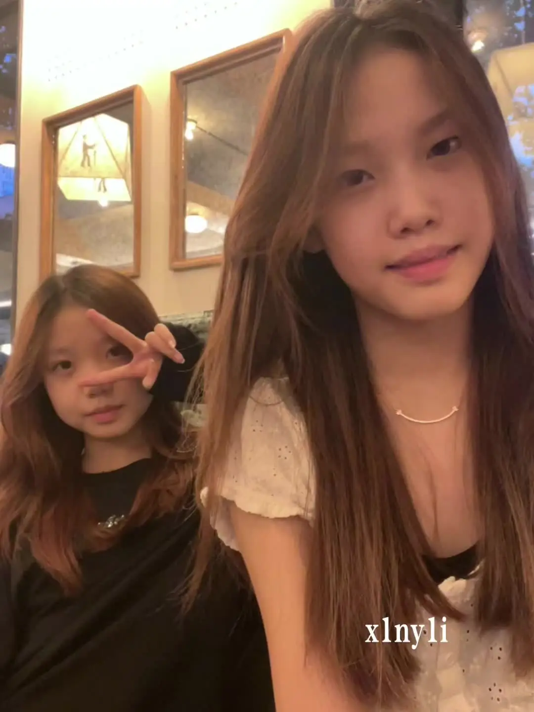 10年 合照  我们俩 infp 狮子座