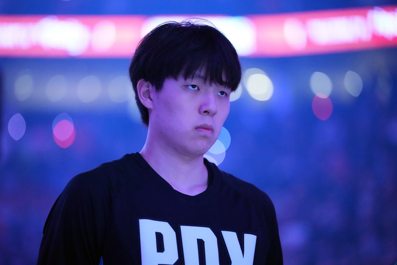 杨瀚森登场2分29秒，0出手0数据，赔了一个2+1！

对阵雄鹿的比赛，有半节的