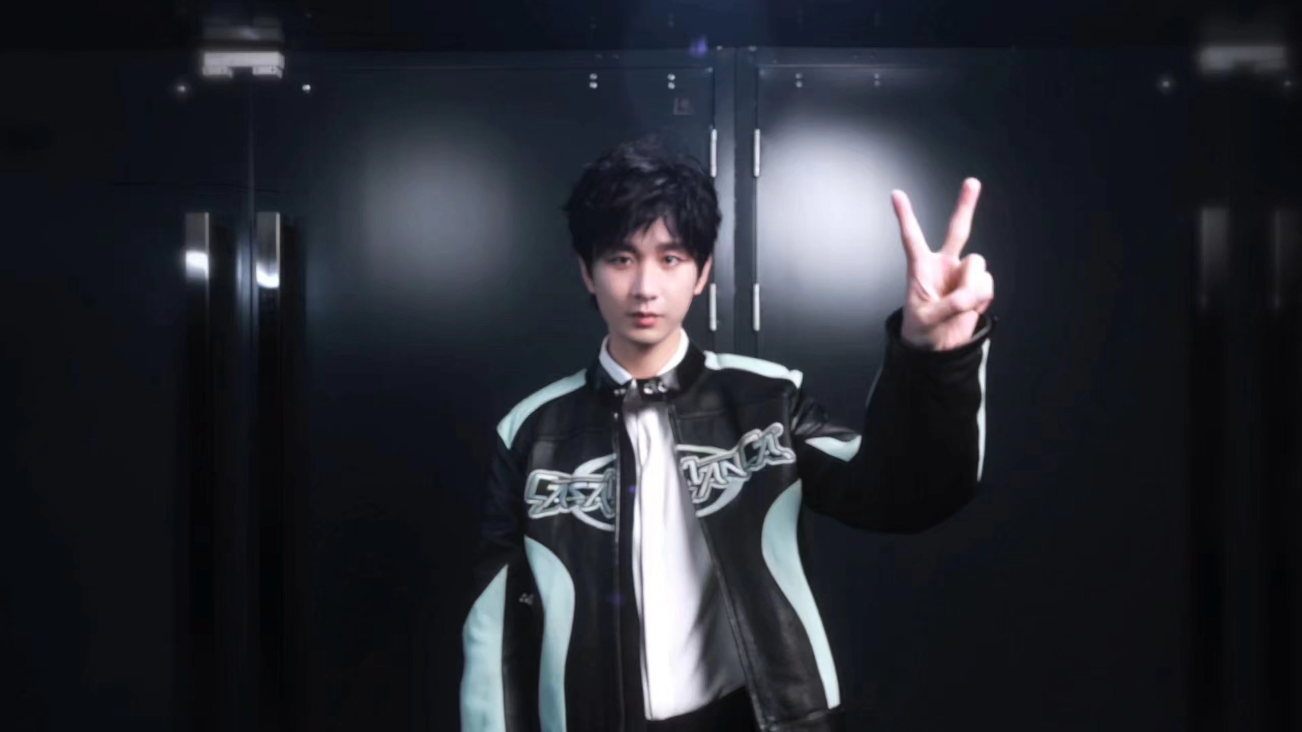 ie们，每天要多设备冲长安二十四计bfl，这么好的剧，长尾值得大家努力，全网继续