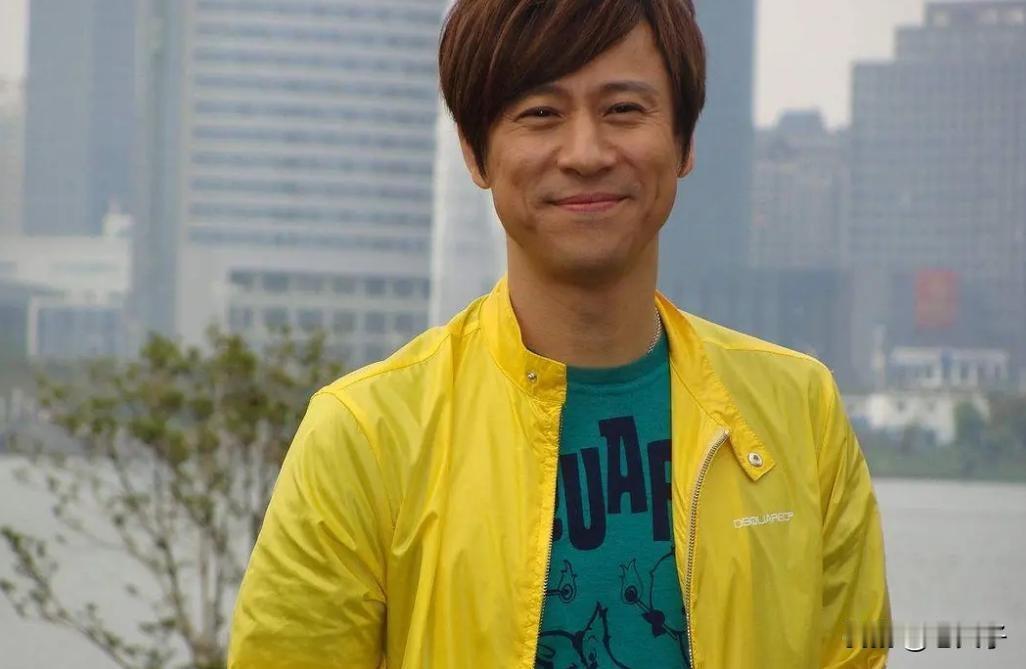 中国音乐史人物之第418位，解晓东（1968.9.9一）生于安徽蚌埠。
上世纪9