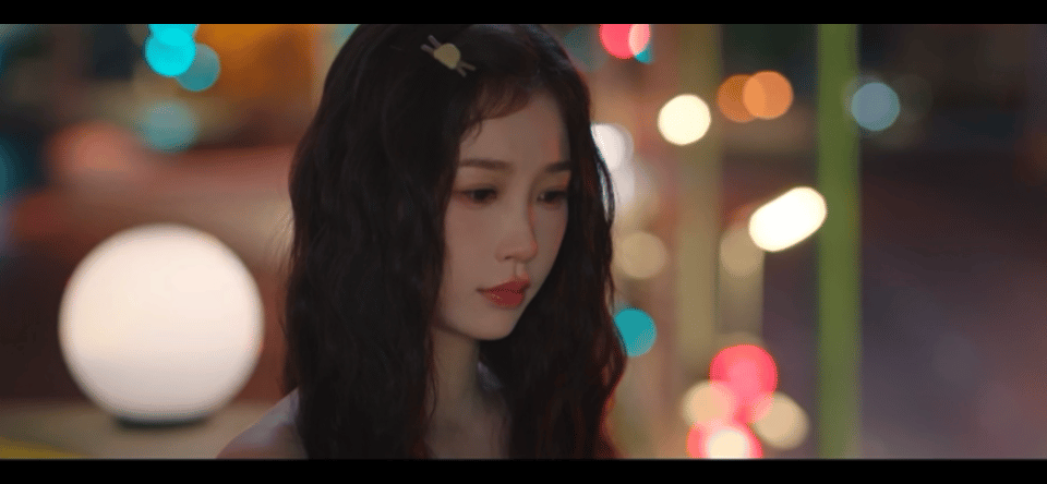 双轨好看又好磕网剧双轨 《双轨》里姜暮和靳朝的互动太有看点了！姜暮一直好奇靳朝的