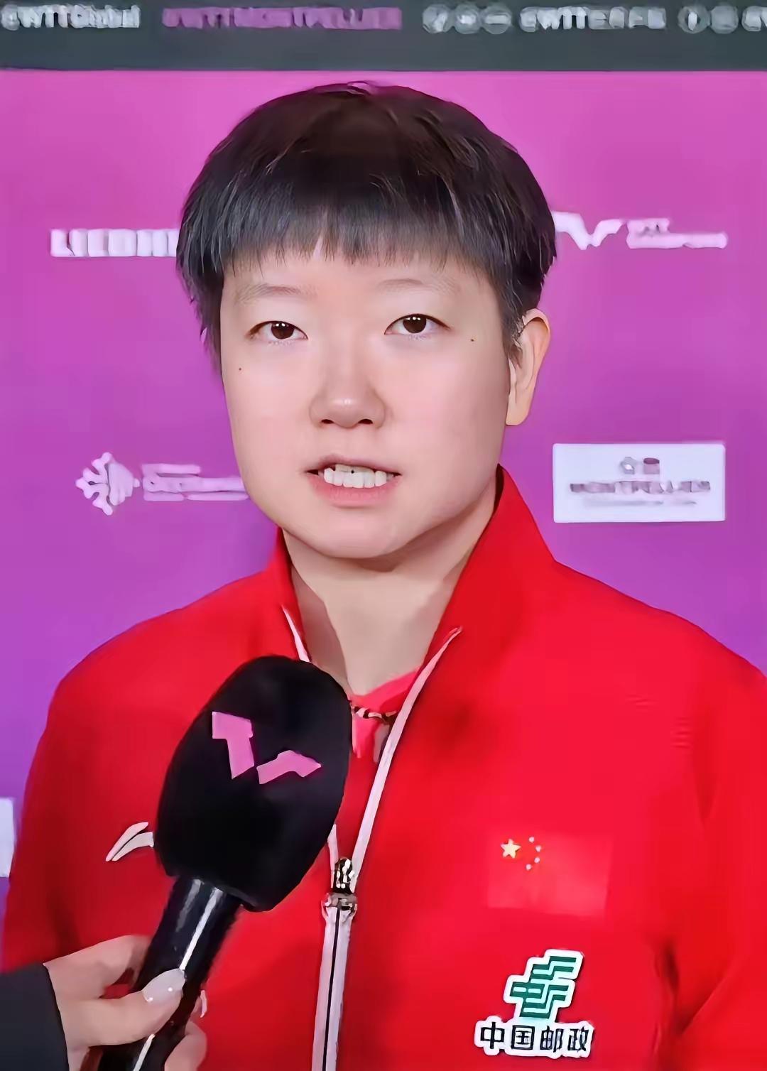 我宣布，孙颖莎绝对是反内耗的第一人！
不信你看她在打法国主场的时候，观众齐刷刷的