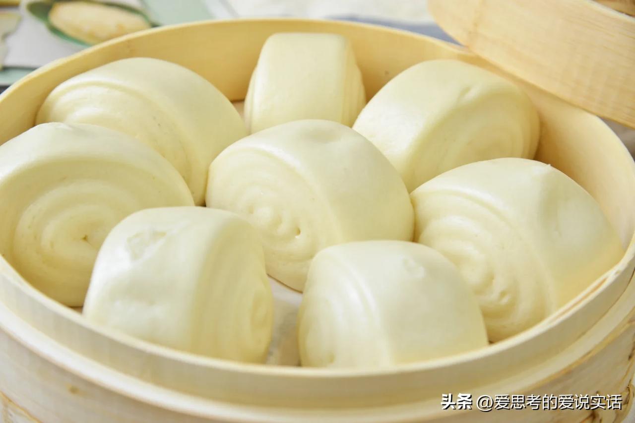 包产到户，让农民吃上了白面馒头，结束了吃不饱饭的历史

之前大伙凑一块集体干活，