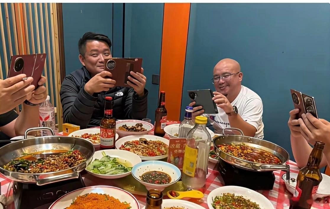 现在流行折叠手机了～～～你用过吗？ 