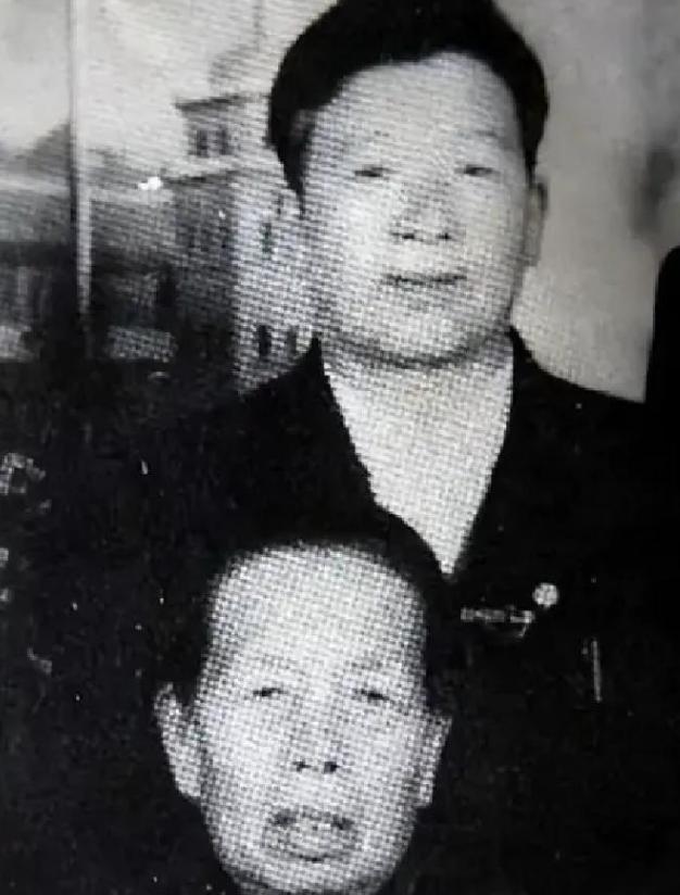 1994年，在被中国收养近50年后，日本遗孤赵连栋在踏上日本国土之后，再也没有给