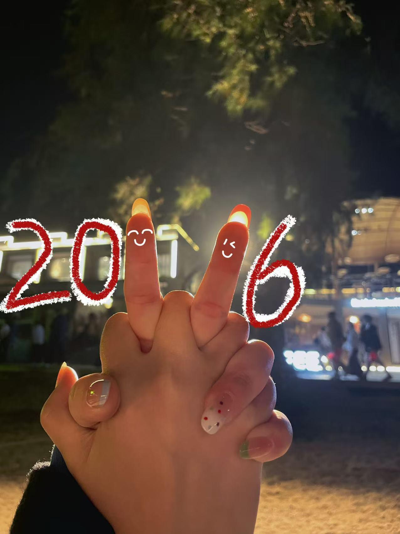新的一年，跟漂亮妹子，度了个漂亮的假期 🏝 🏖