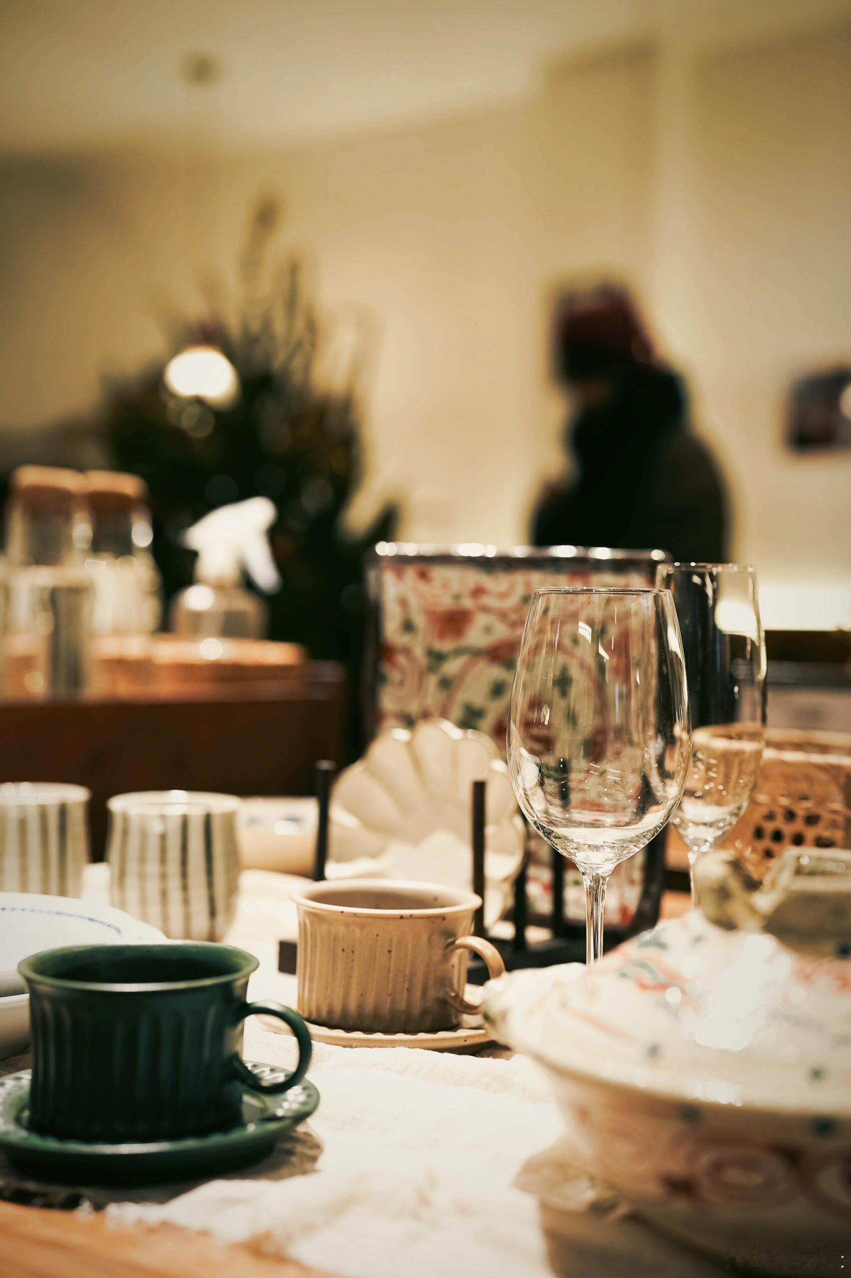 我们常常在长大后，才慢慢读懂这份沉默的守护。它或许不曾把爱字挂在嘴边，却融化在每