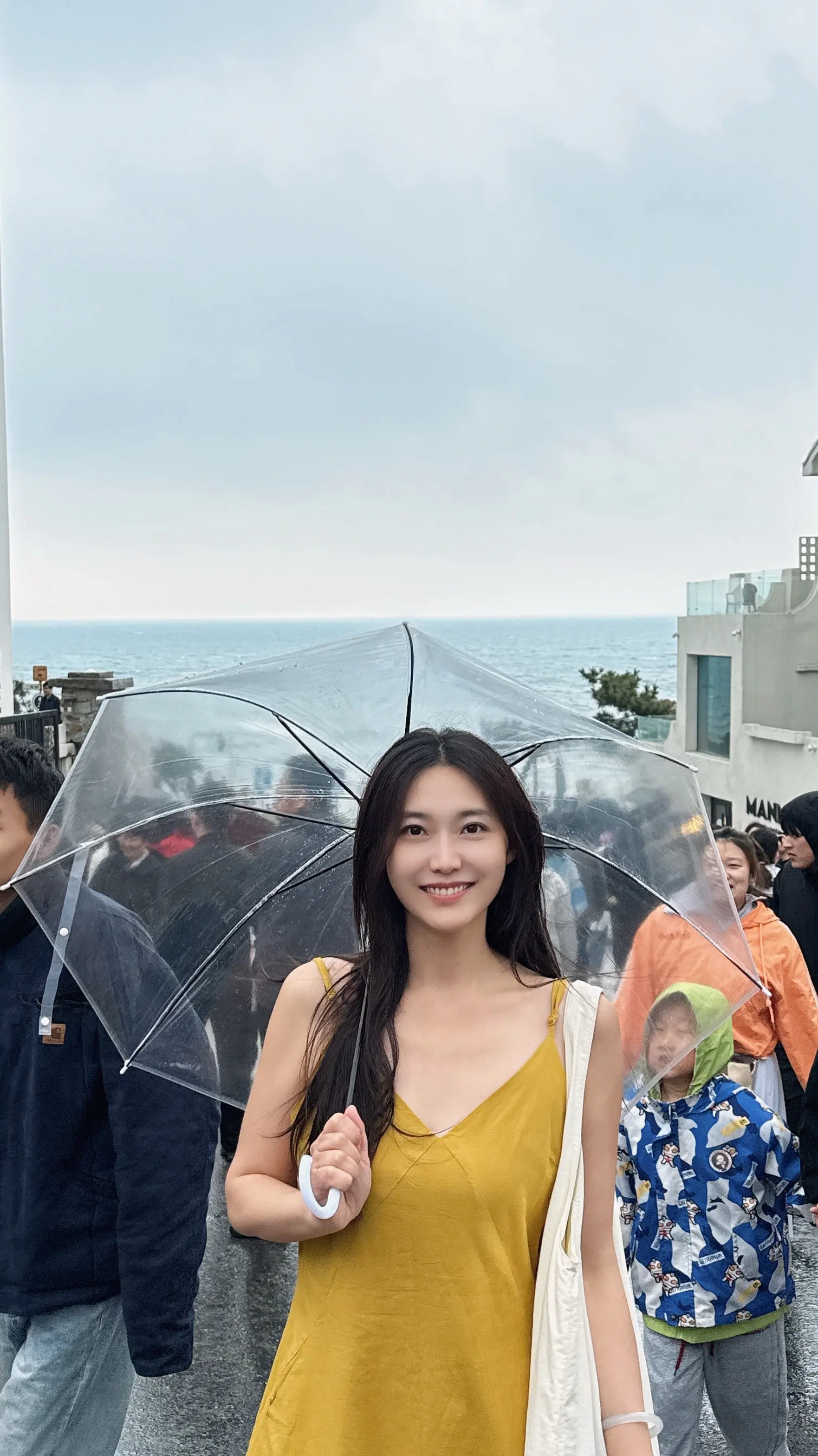 雨天的火炬八街。📍 𝑾𝒆𝒊 𝑯𝒂𝒊 火炬八街 ♥◡̈“路...