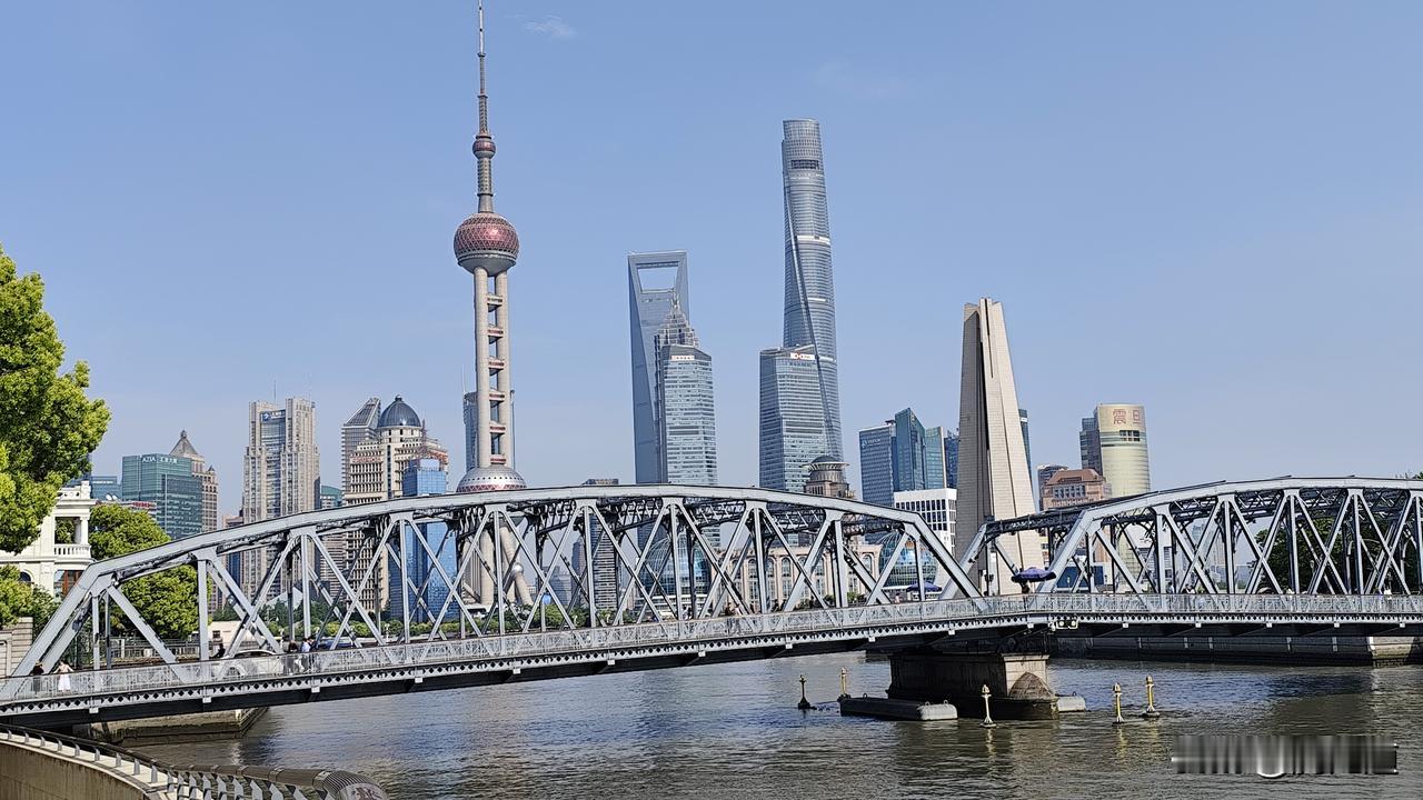 有没有好看的风景图片分享远眺浦东陆家嘴风光