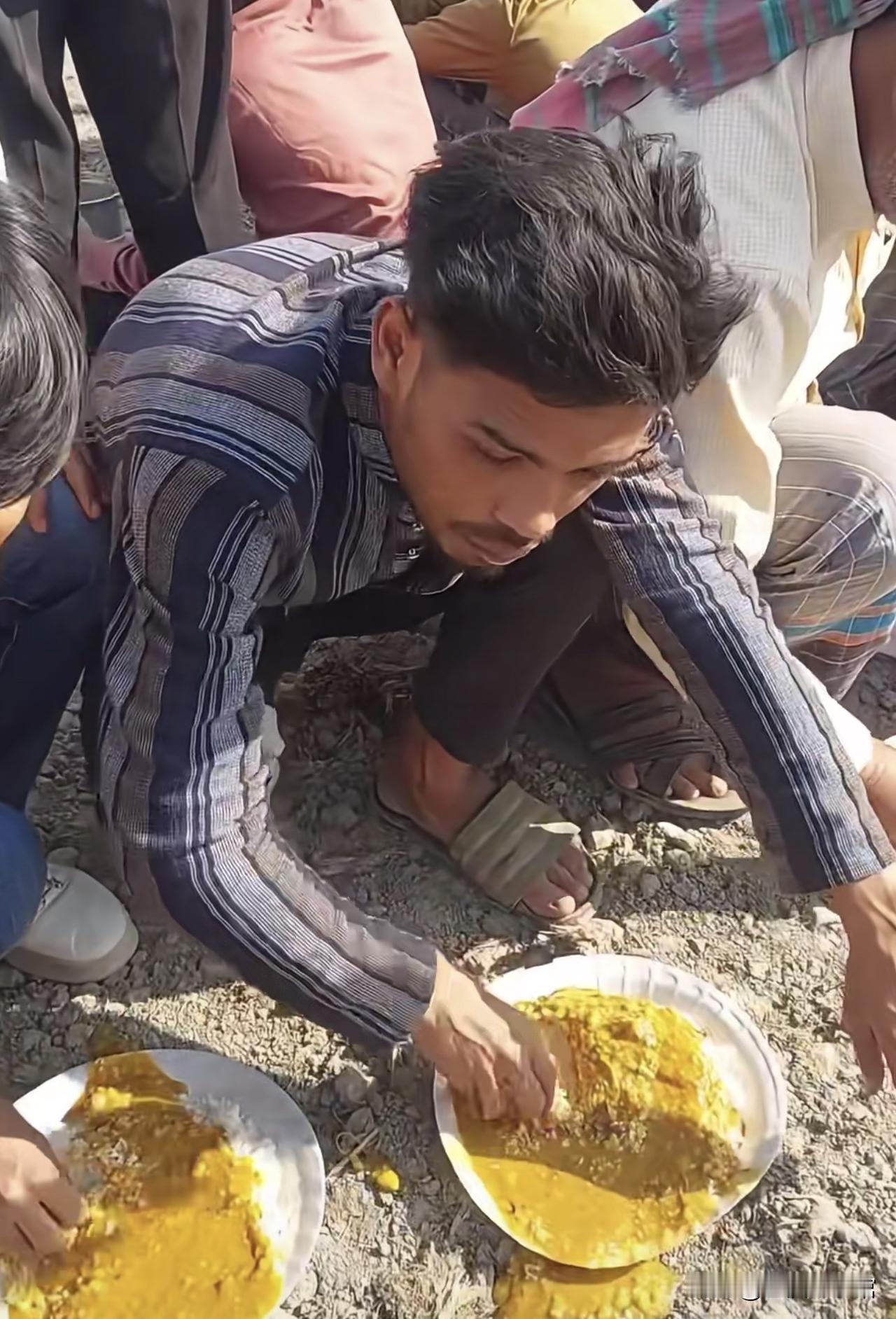 之前听一位印度朋友说我们总爱浪费食物，这话听着刺耳，可仔细一想，还真没法反驳。