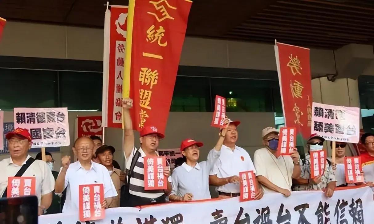 台海这轮军演，更像是一次“实战考试”。
 
2025年12月下旬，东部战区启动“