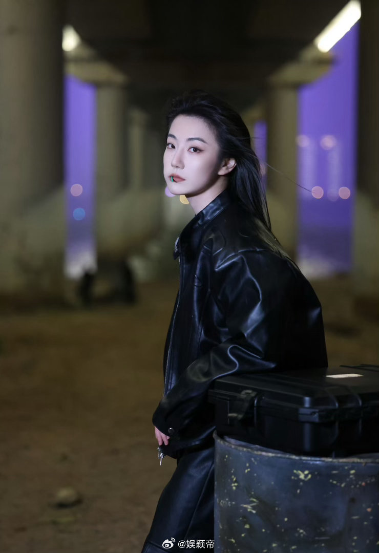 冯琳 气人 吴悠悠本人大概也没想到，黑 客姐姐攒的好感度，被冯琳这个角色几天就败