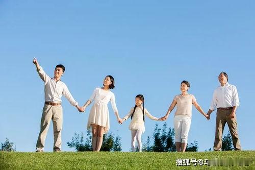 财绝官囚八字的人容易晚婚，也容易晚育，所以他们命中生孩子的时间会比较晚！很多人以