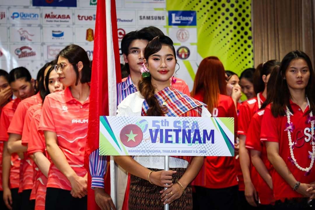 国际排坛动态越南女排昨天东南亚女排联赛召开了技术会议和欢迎晚宴，今天赛事开战，第