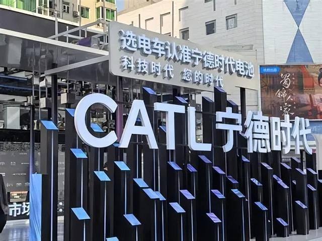本来以为，掌握着新能源车最核心命脉的宁德时代，还能再上几个台阶，万万没有想到，宁
