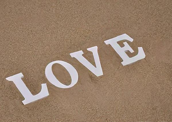 刘震云icon说：“男人和女人的关系，如果是真爱，上床无君子，相聚无淑女，男女交