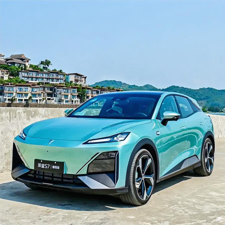 这就是赤裸裸的现实，加50升油，在哪个国家最贵:
美国：   约 325 元
中