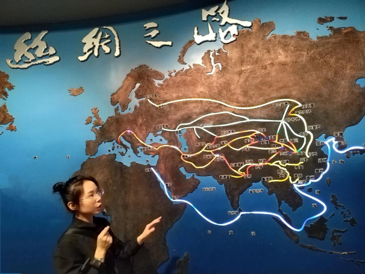 丝绸之路，黄河之畔，走进甘肃省博物馆，触摸这里的历史文脉与基因甘肃博物院 丝绸之