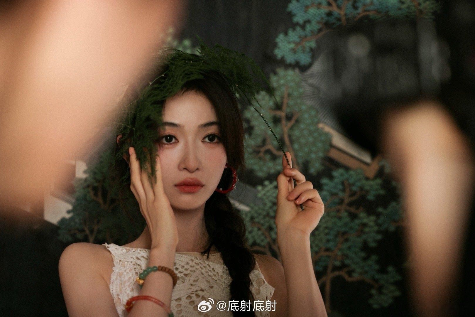 吴谨言[舔屏][舔屏][舔屏][锦鲤附体][锦鲤附体][锦鲤附体][锦鲤附体][