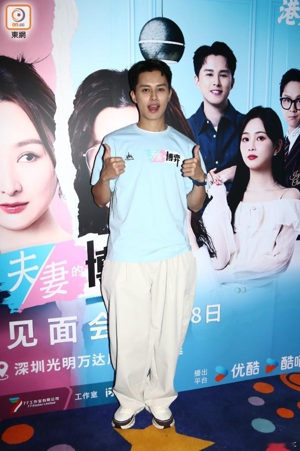 藝人陳曉華現身深圳出席劇集宣傳，她表示近日看到有網民將《新聞女王2》和《夫妻的博
