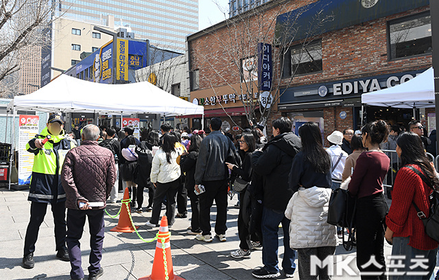 【mksports】在防弹少年团即将于光化门举行回归演出之际，首尔市中心在洋溢节