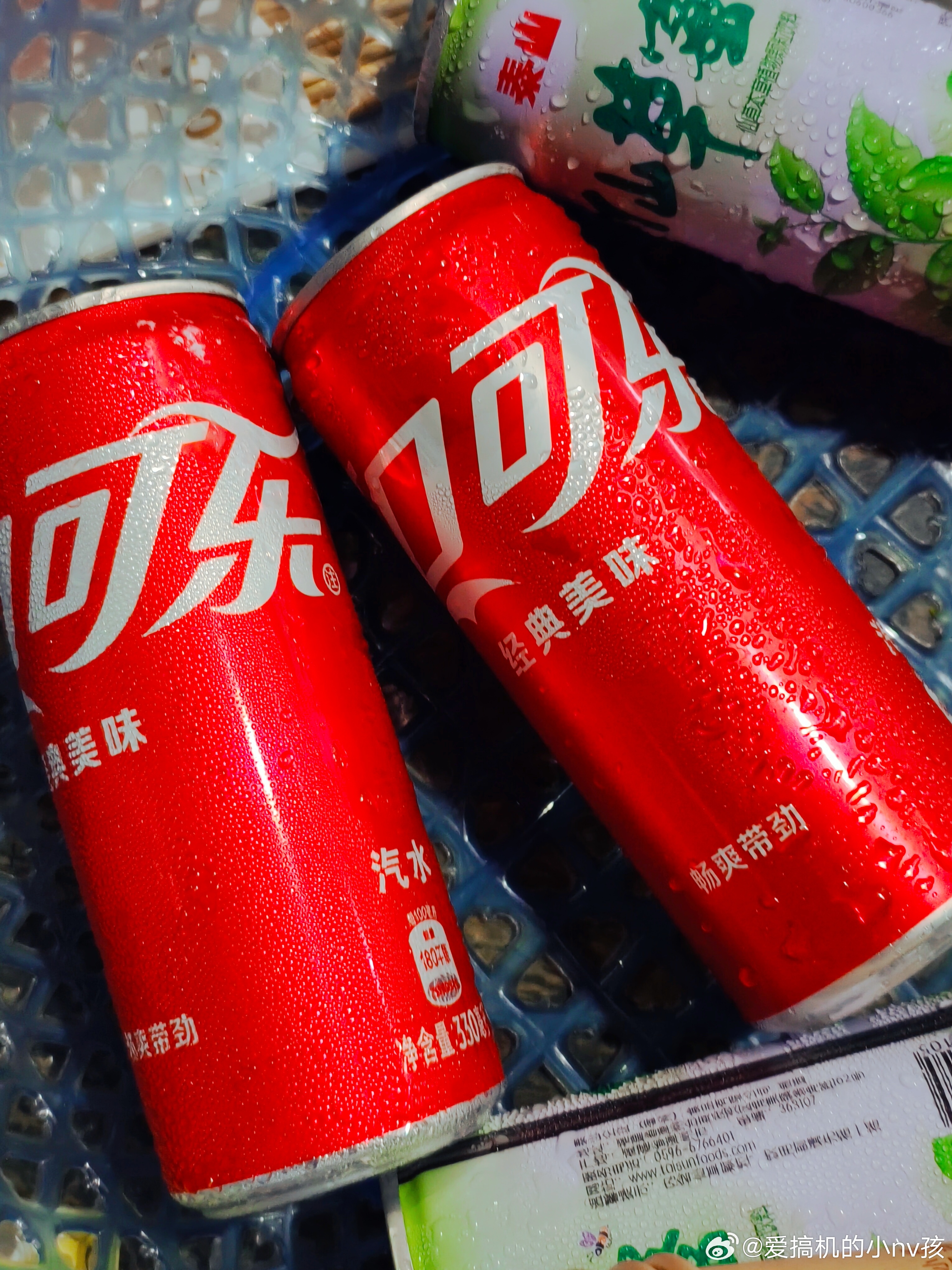 年轻人讨厌的不是酒是酒局其实如果不是那种一直劝酒，一直要拼酒的，轻松一点，我想大