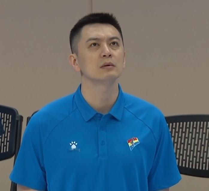 全运会开始了第十五届全运会 辽宁男篮加油 ​​​