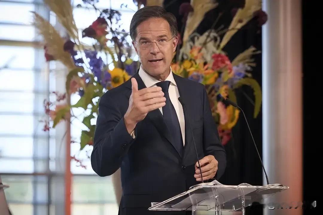 这世界不是北约的，没有任何人有资格对中国年度军事训练说三道四，更何况八杆子打不着