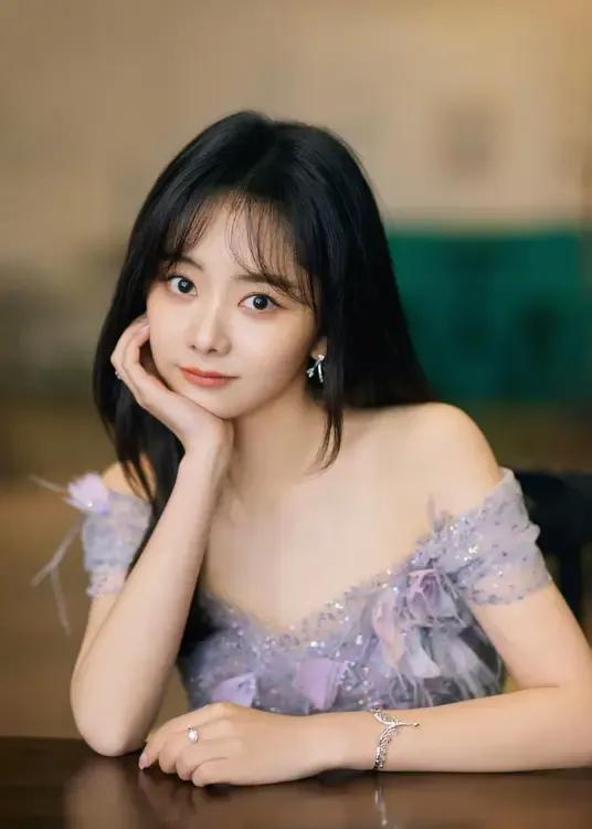 聊聊谁和谭松韵CP最强？

第1位，任嘉伦 《锦衣之下》

第2位，姜潮 《狐狸