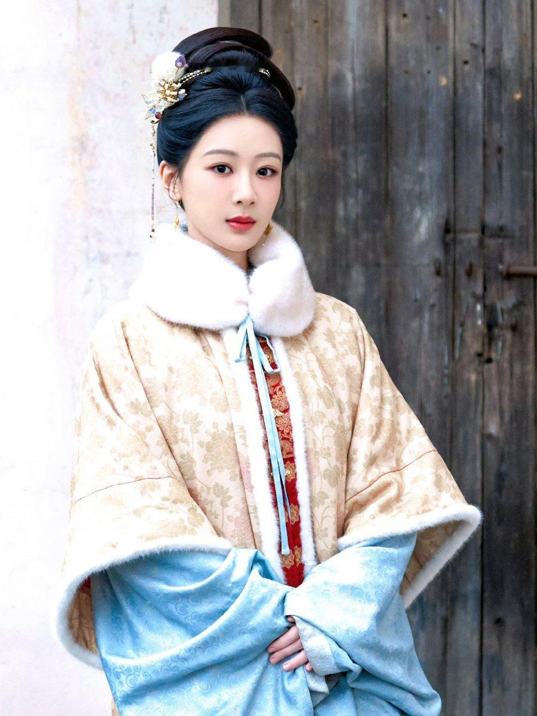 杨紫李祯 出身于制墨世家，面对家族的衰落与外界的重重困境，李祯 以墨为刃，在逆境