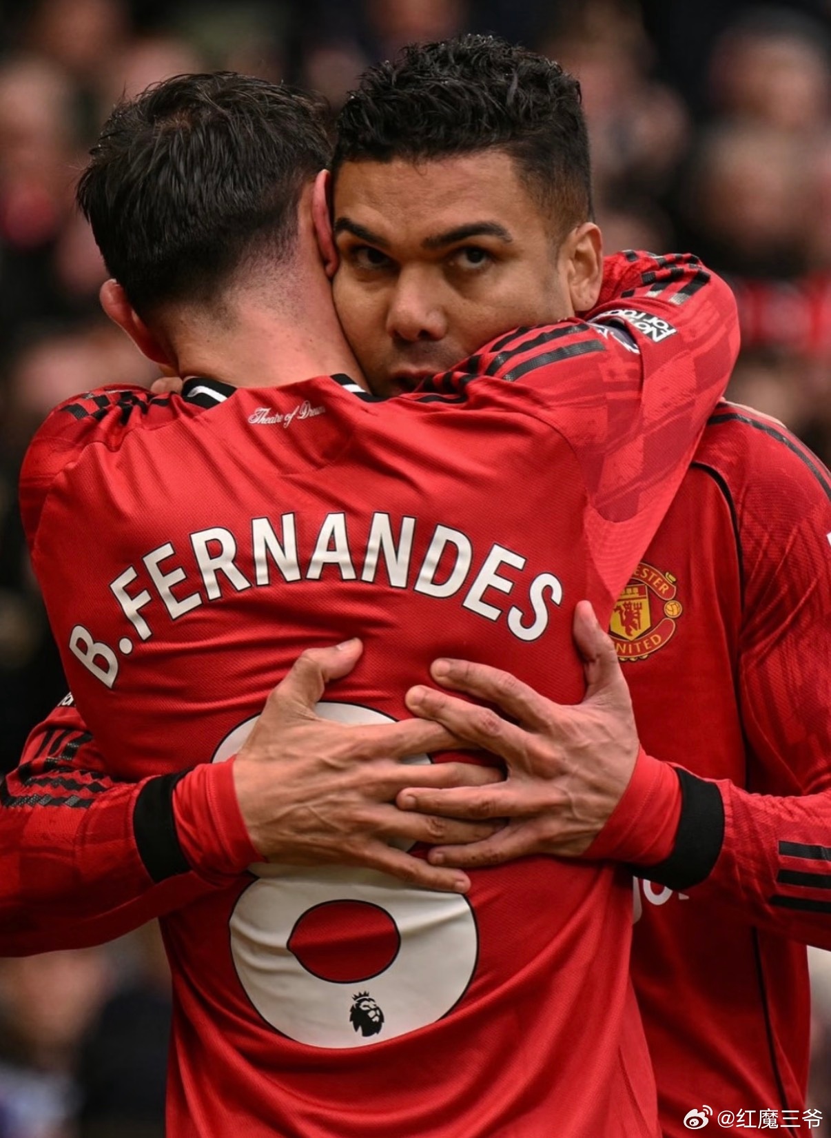 曼联  最新消息：卡塞米罗已正式确认，他将离开曼联，因为最终的决定已然尘埃落定。