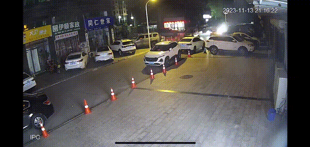 开车不喝酒

喝酒不开车

可有些人偏偏不听

这下可好了

这事整得确实够大了