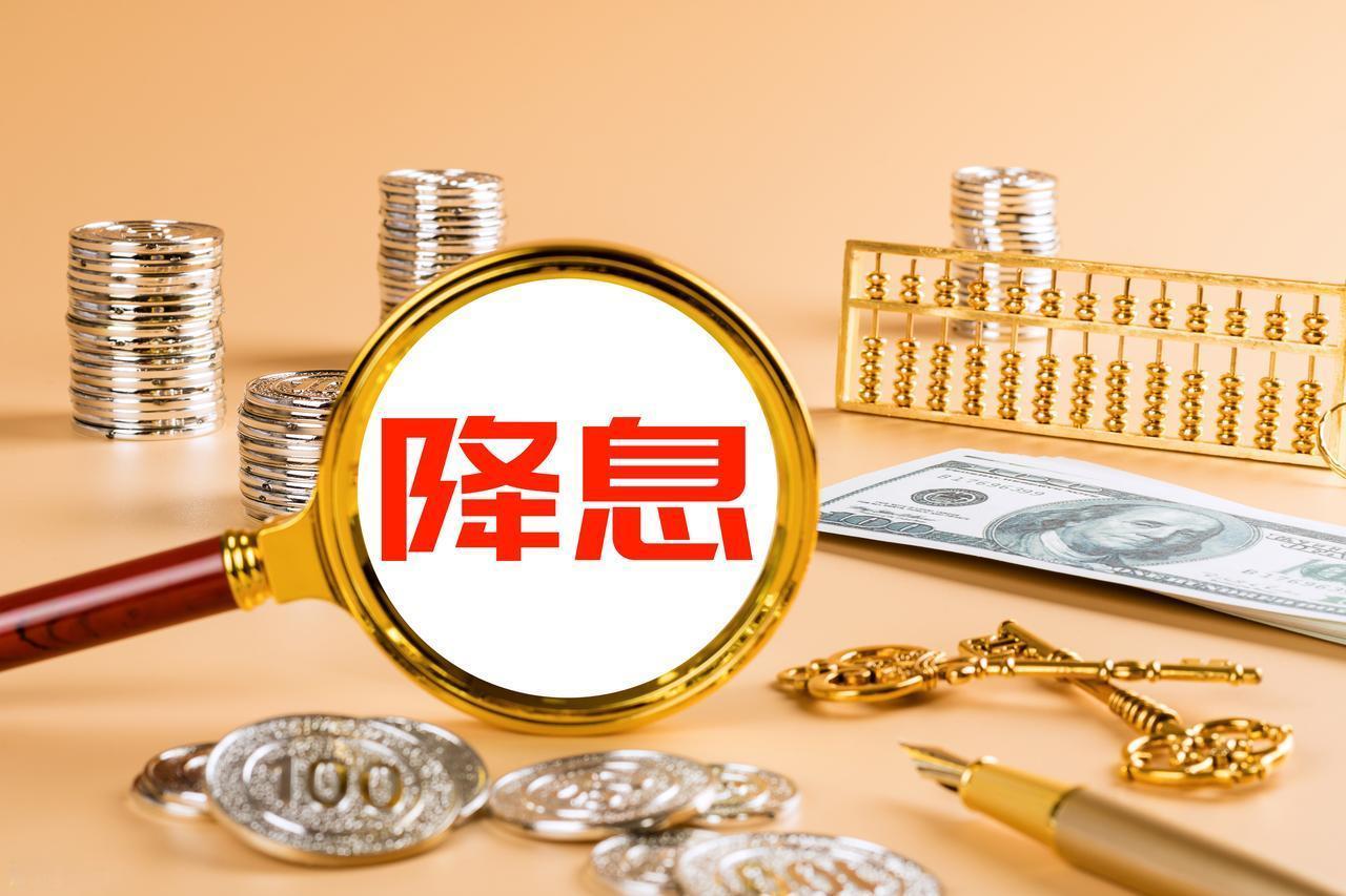 美国 7 月失业率 4.1% 低于预期
表面看降息概率加大
但好看的数据背后藏着