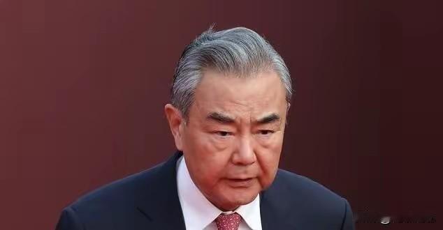 明天起，台湾1700万人的手机要被强制降速了。这不是谣言——台当局搞了个“202