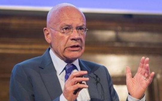 英国学者马丁·雅克说：“美国之所以一直针对中国，是因为中国犯了一个大错！一个强大