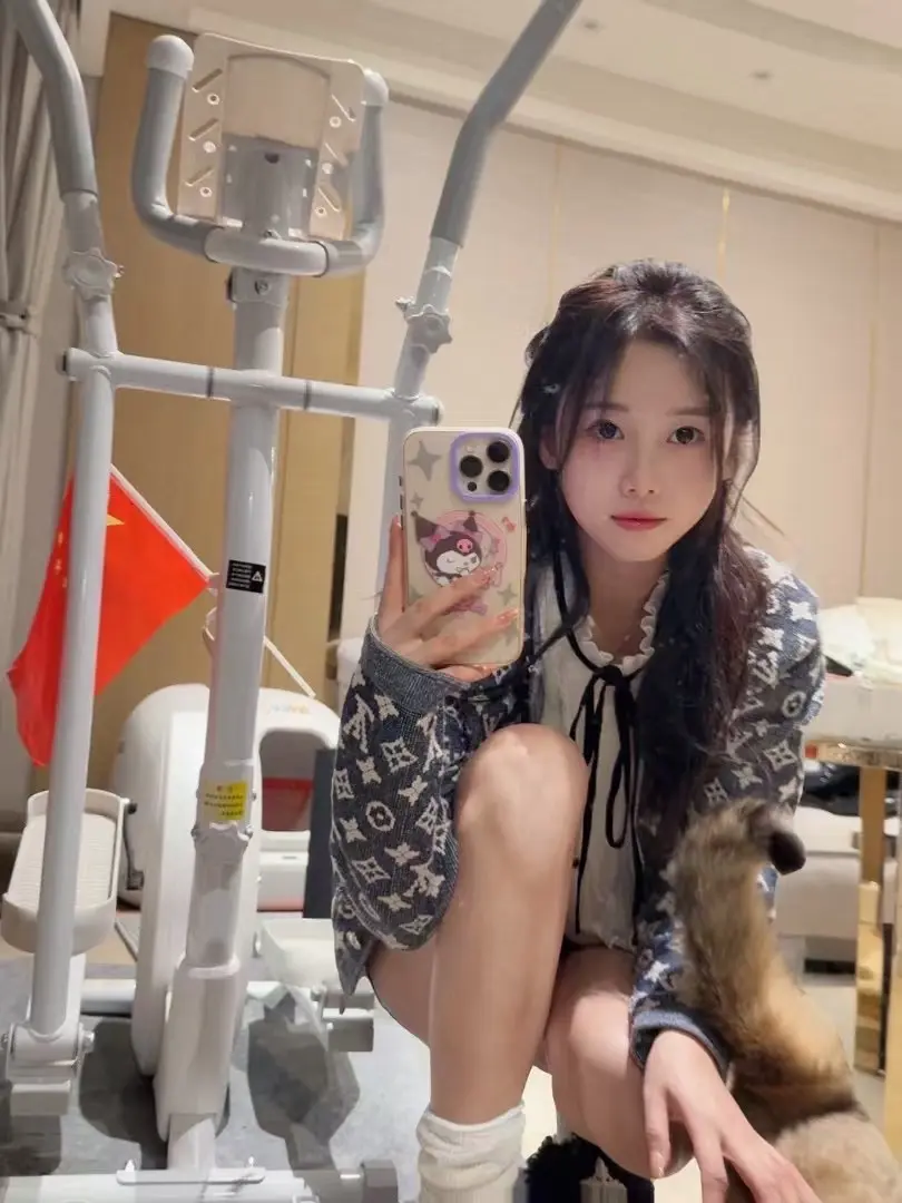 至此2025 ending.辛苦了 这一年有全力以赴的奔波，也有不期而...