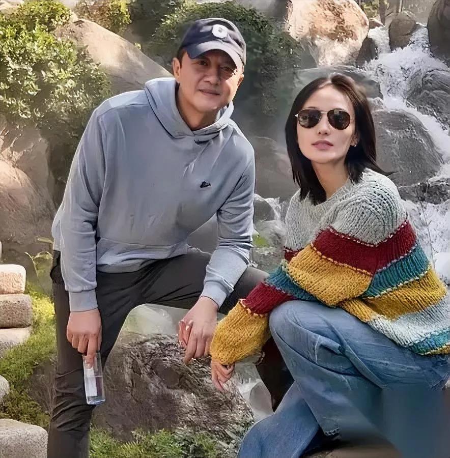 离婚也能成礼物？

李亚鹏官宣分手，全网唏嘘，我却想给李嫣鼓掌。以前家里多了后妈