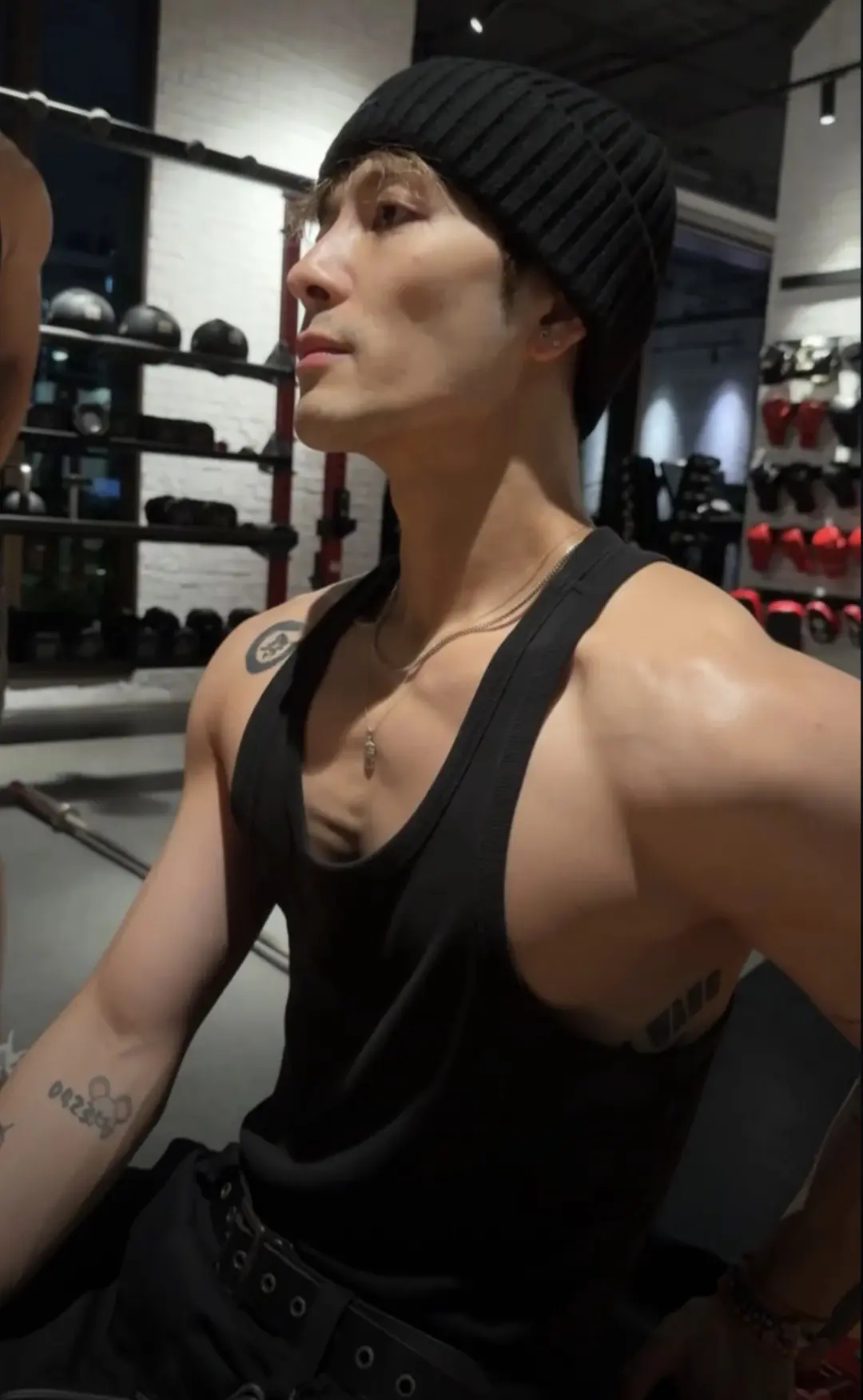 比我大🤤❤️‍🔥。